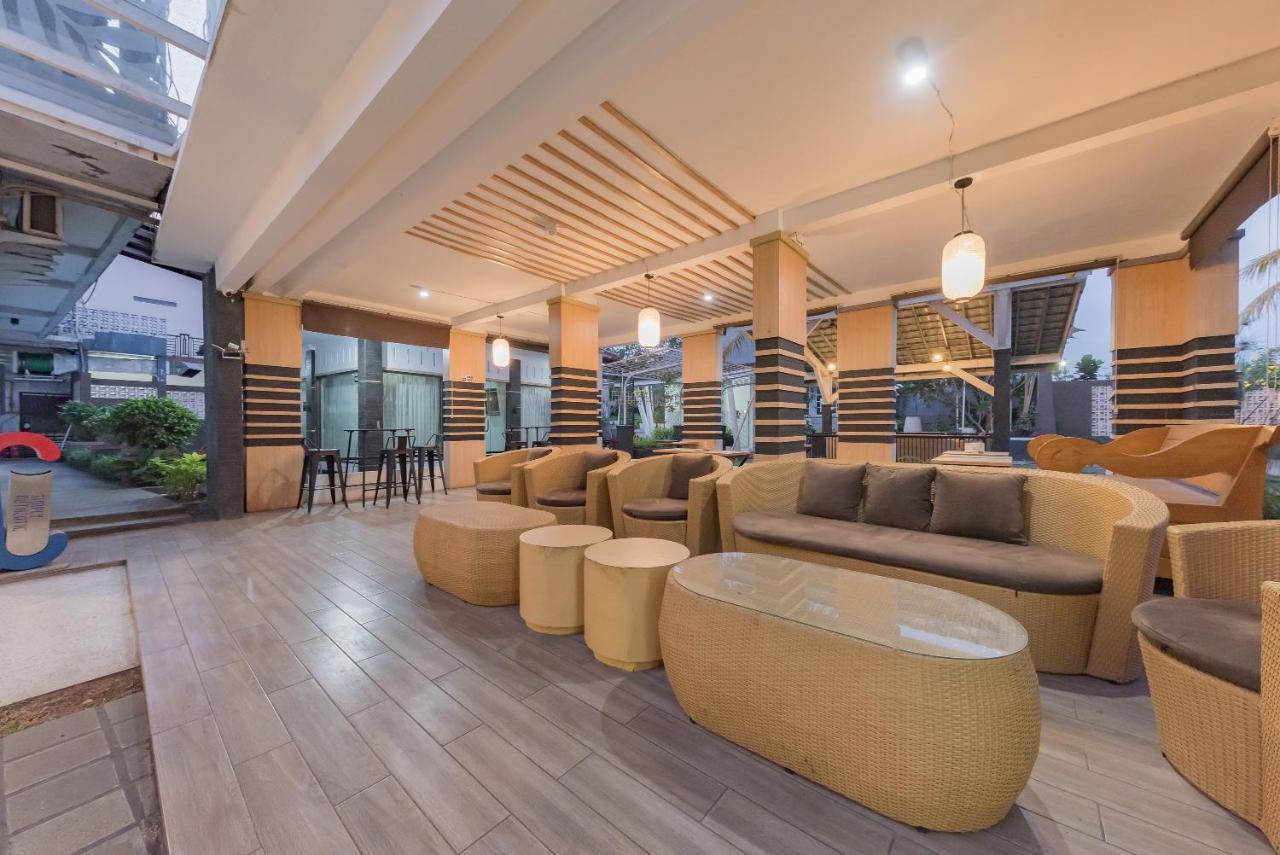 Urbanview Hotel Khayrizsan Tasikmalaya By Reddoorz Exterior foto